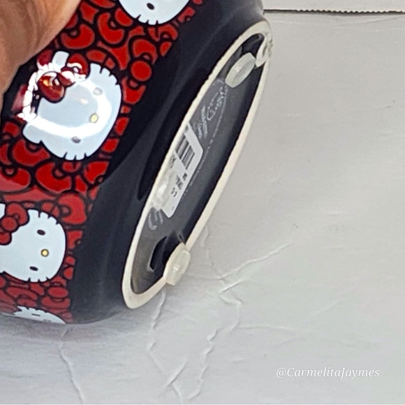 HELLO KITTY 🐱 Small Ceramic Pet Feeding Food Dish for pets NEW - Picture 4 of 4